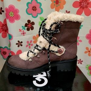 GBG GUESS Size 7M Womens Bootie